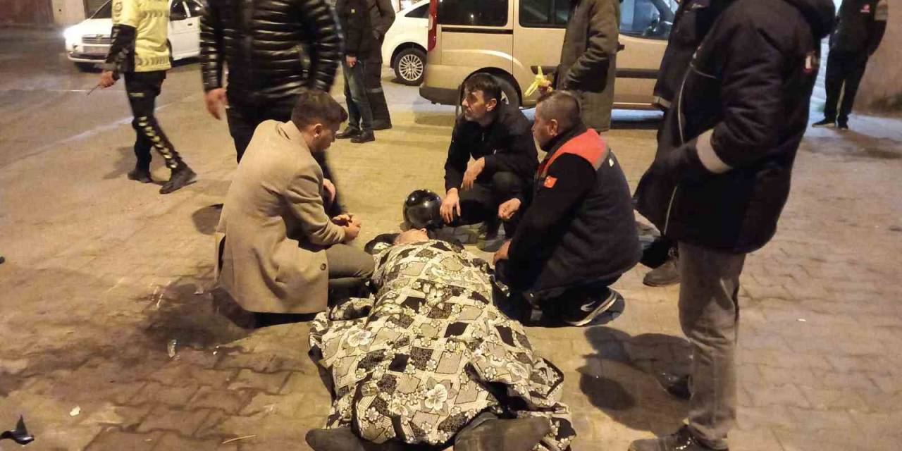 Yaralı Üşümesin Diye Üzerine Battaniye Örttüler