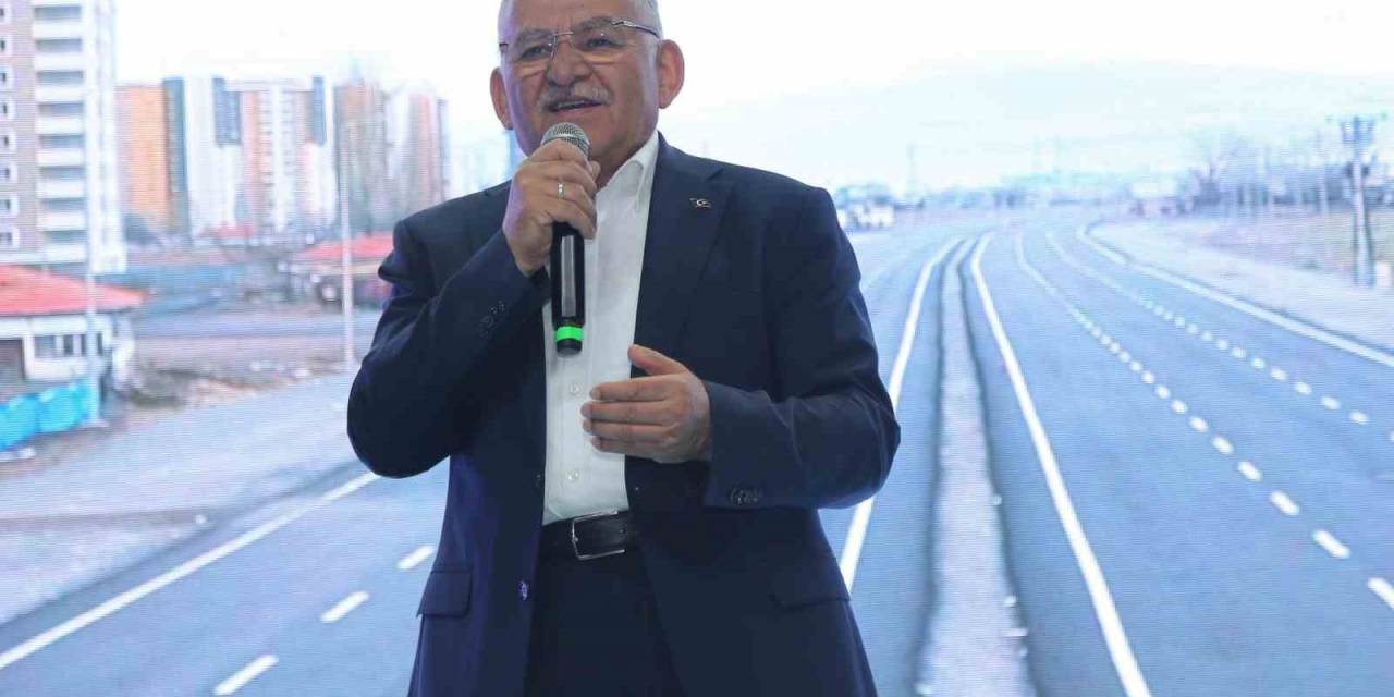 Berber Ve Kuaförler İle Buluşan Başkan Büyükkılıç: "Biz Biriz, Beraberiz"