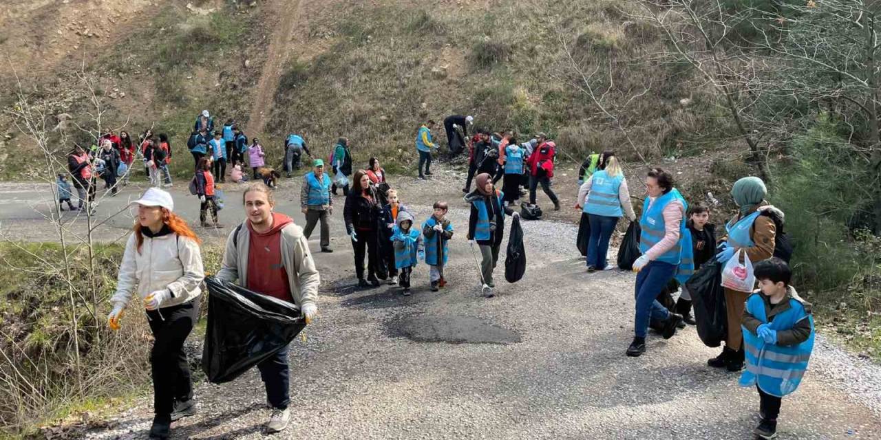 Kent Ormanında Çöp Topladılar