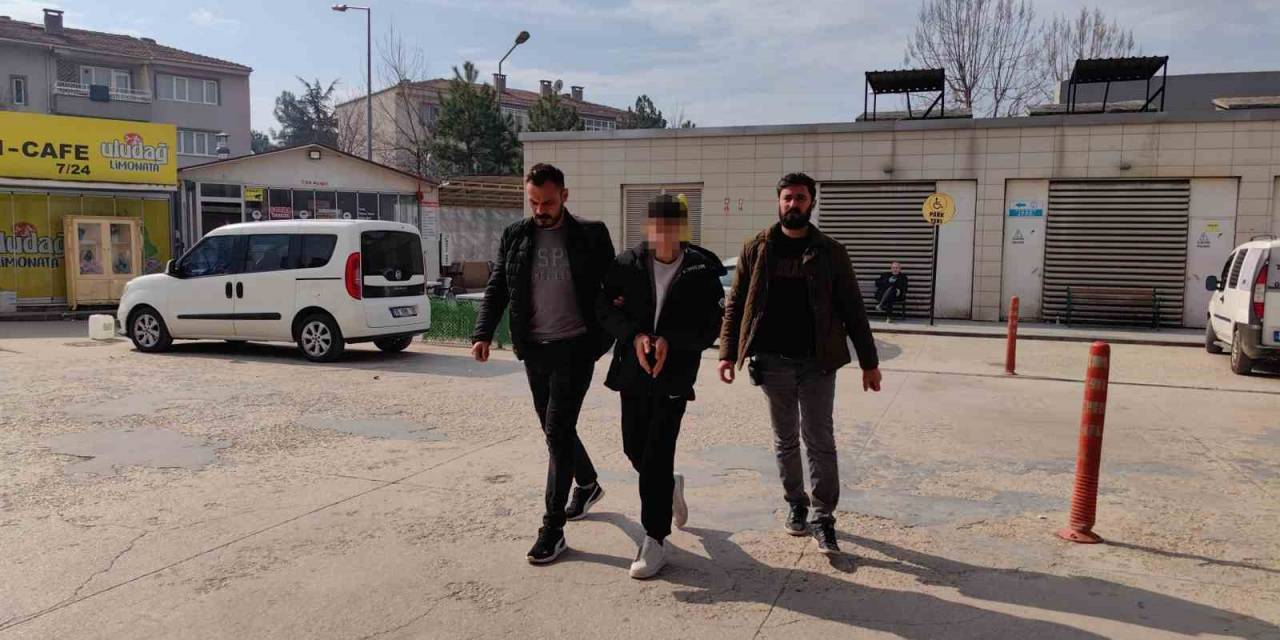 Bursa’da 18 Yaşındaki Genç, 3.5 Milyonluk Sazan Sarmalı Taktiğiyle Dolandırdı