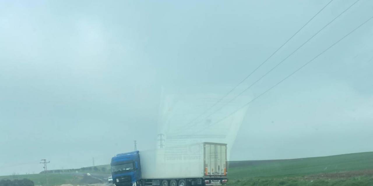 Kaza Anı Araç Kamerasına Yansıdı