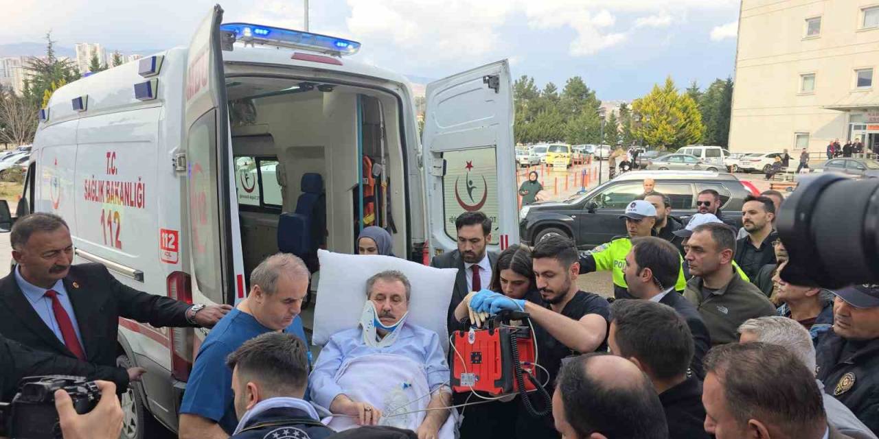 Trafik Kazası Geçiren Bbp Genel Başkanı Mustafa Destici Tokat’a Sevk Edildi