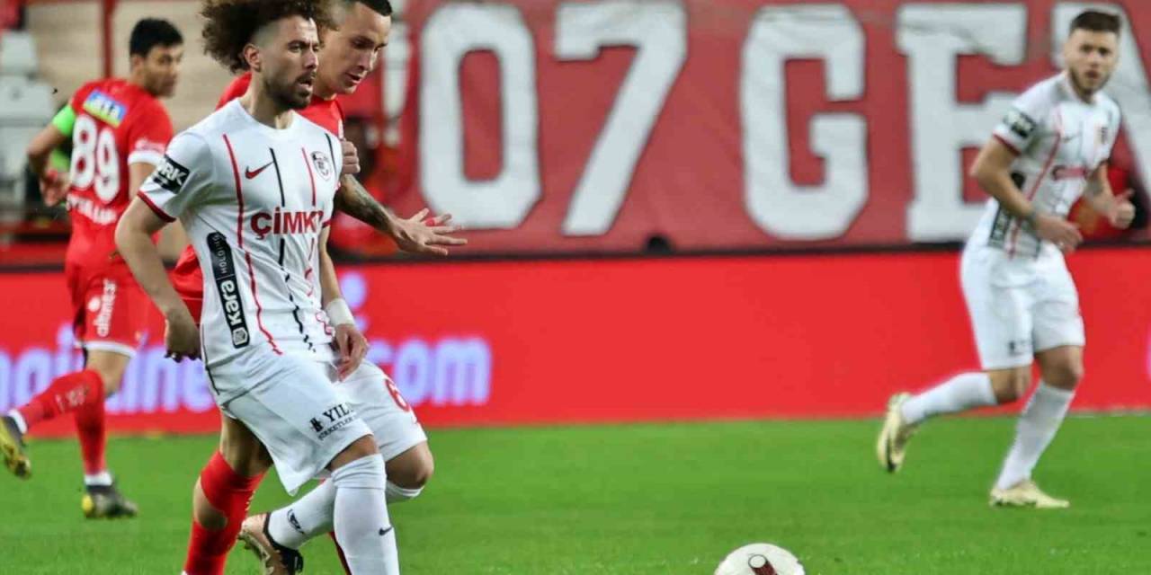 Trendyol Süper Lig: Antalyaspor: 1- Gaziantep Fk: 0 (İlk Yarı)