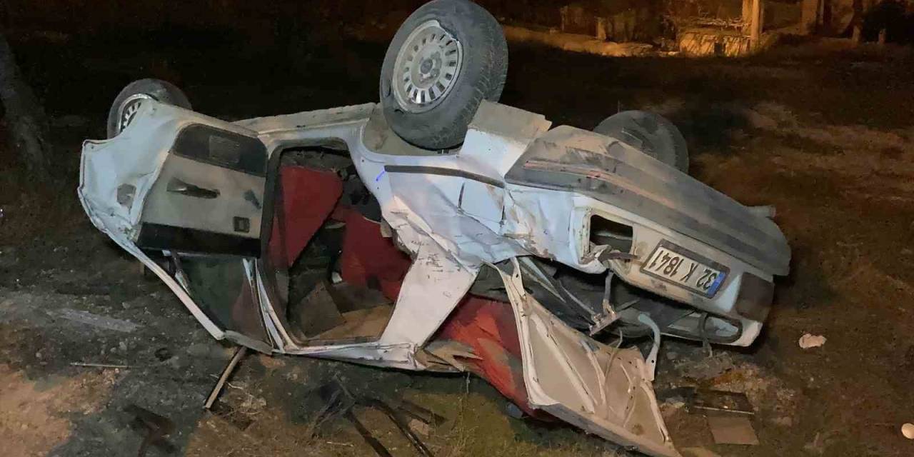 Burdur’da Alkollü Sürücünün Kullandığı Otomobil Şarampole Devrildi: 1’i Ağır 3 Yaralı