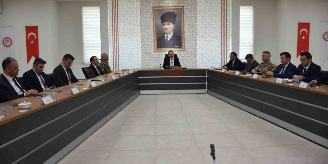 Siirt’te Asayiş Ve Güvenlik Toplantısı Yapıldı