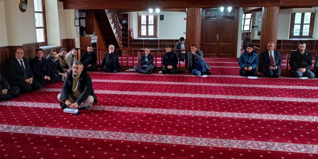 Şarköy’de Din Görevlilerine İzcilik Eğitimi Verildi