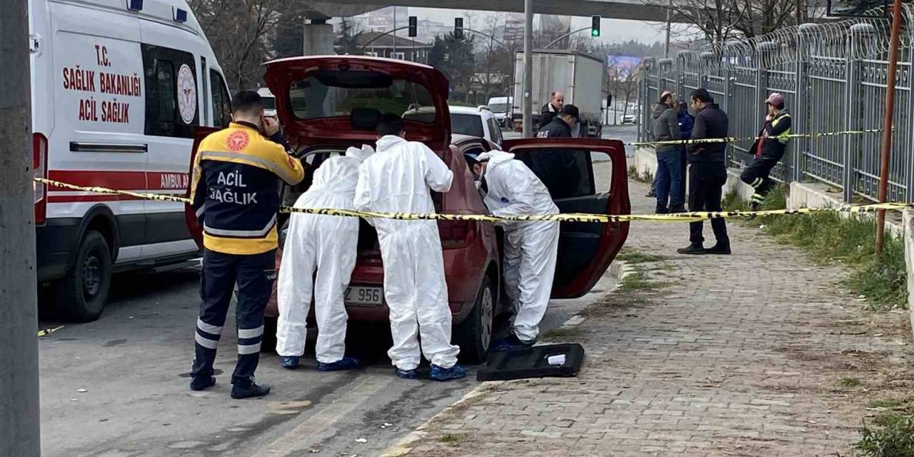 Küçükçekmece’de, Bir Kişi Araç İçinde Silahla Vurulmuş Halde Ölü Bulundu