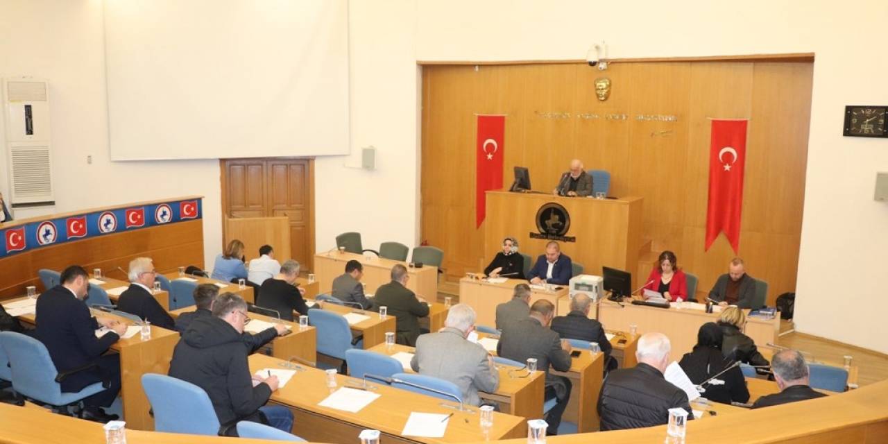 Düzce Belediye Meclisi 21 Gündem Maddesini Görüştü