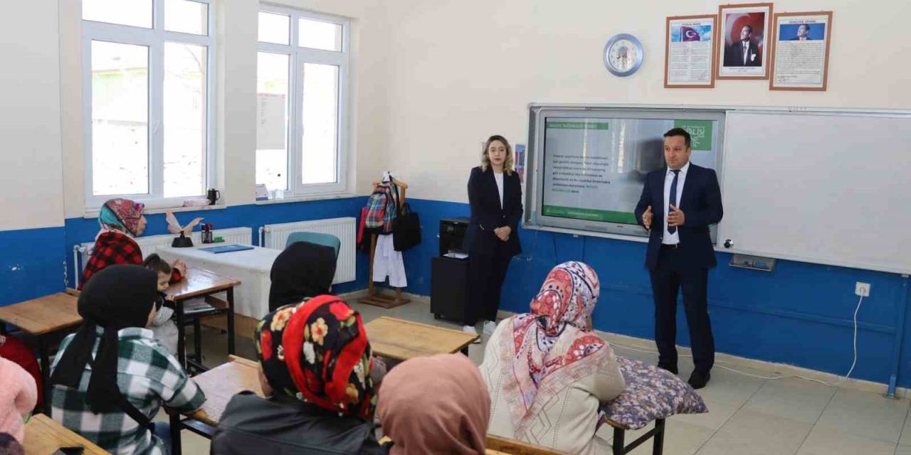 Jandarma’dan Uyuşturucu Ve Çevre Sorunlarıyla Etkin Mücadele: Köy Köy Geziyorlar