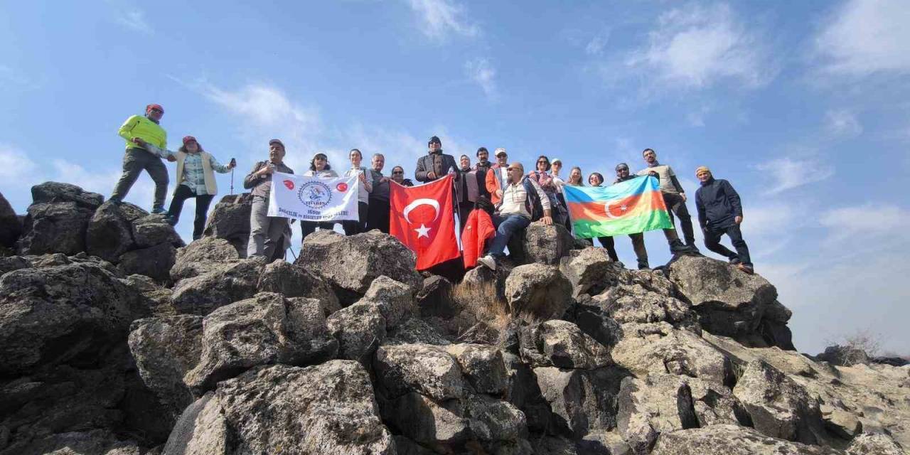 Iğdır’da "8 Mart Dünya Emekçi Kadınlar Günü" Yürüyüşü