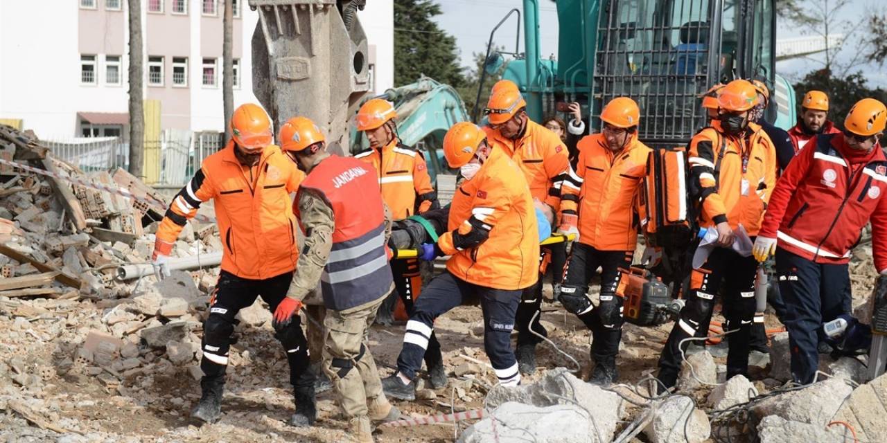 Deprem Tatbikatı Gerçeği Aratmadı
