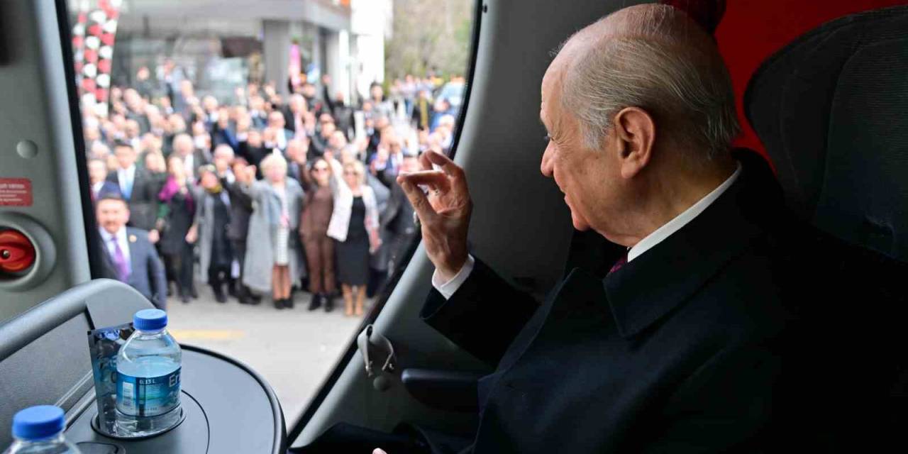 Mhp Lideri Bahçeli, Cumhur İttifakı Abb Başkan Adayı Altınok İle Keçiören’de Halkı Selamladı