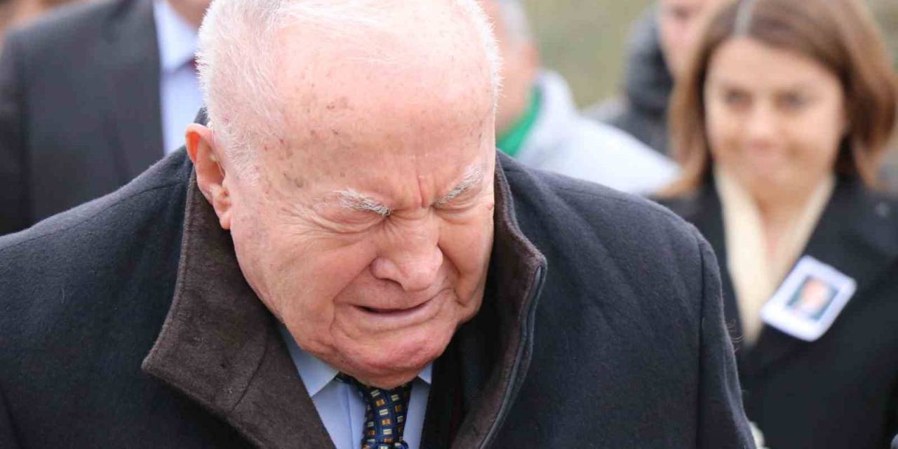 "Bolu’nun Babasını" Anarken Gözyaşlarını Tutamadı