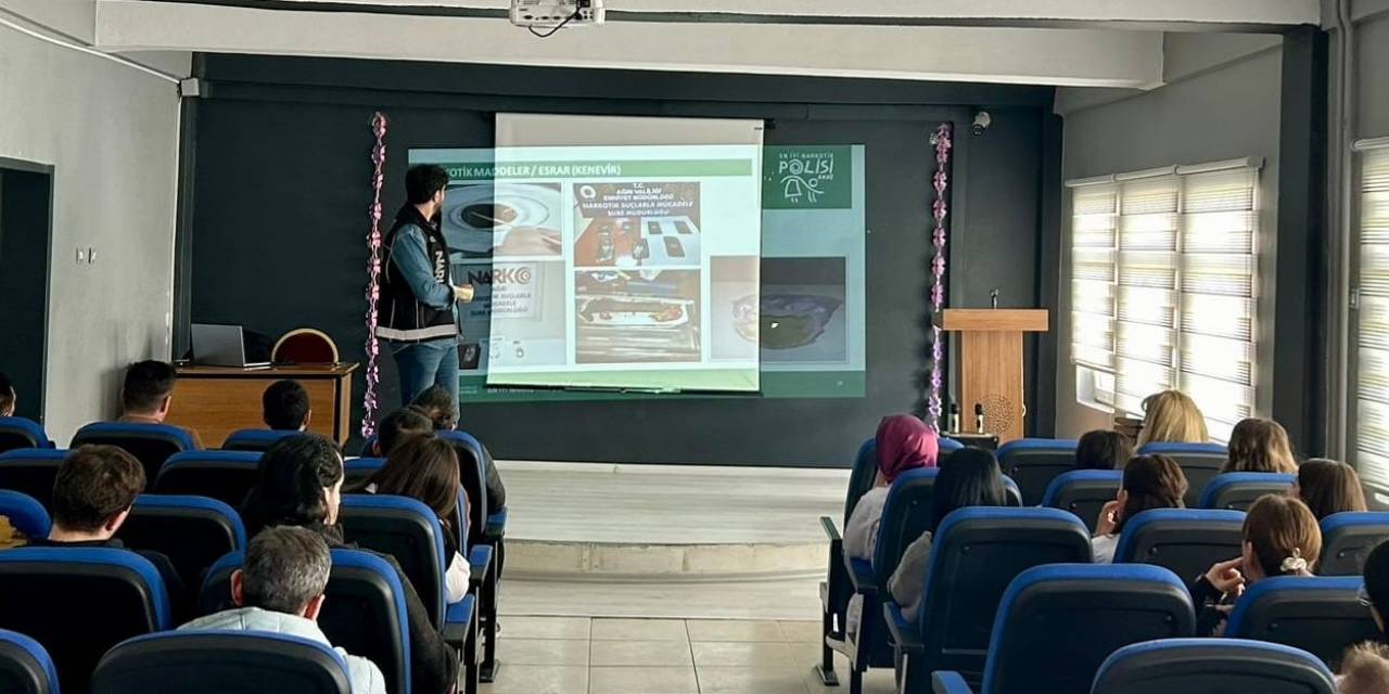 Ağrı’da Siber Suçlar Ve Uyuşturucuyla Mücadele Eğitimi