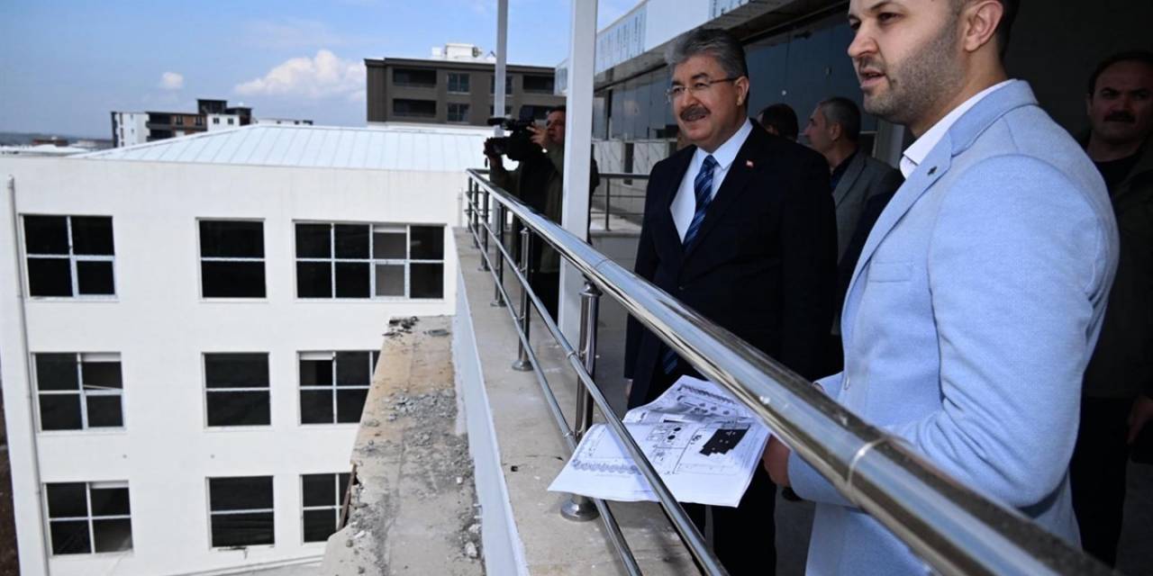 Osmaniye’de Devlet Bahçeli Fen Lisesi İnşaatında Sona Gelindi