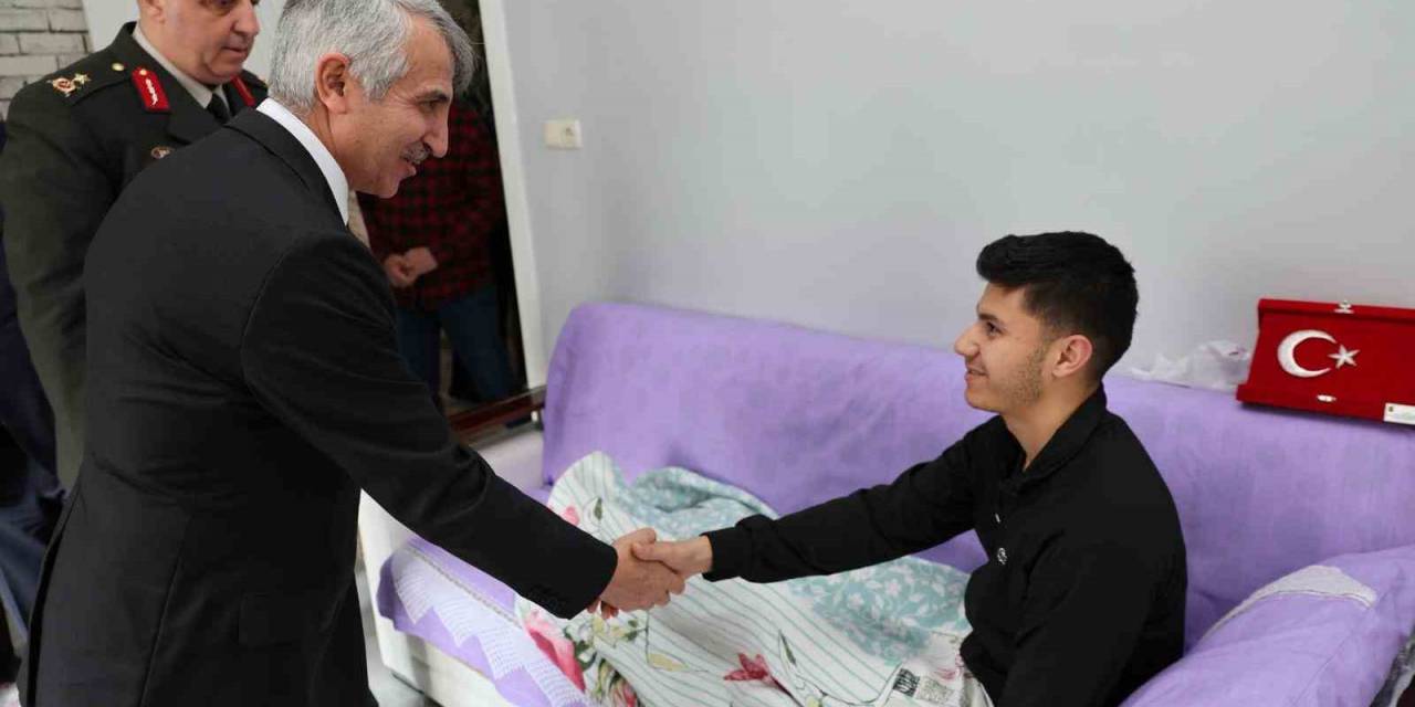 Kahramanmaraş Valisi Ünlüer’den Gazilere Ziyaret