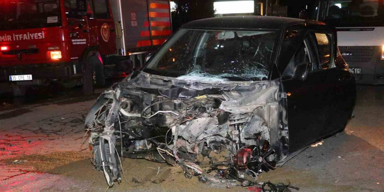 İzmir’de Refüje Çarpan Otomobil Taklalar Attı: 1 Ölü