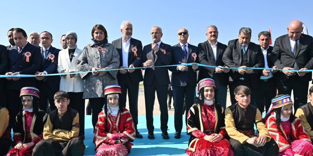 Ak Parti İl Başkanı Ocak Söz Verdi, Bakan Uraloğlu Açılışını Yaptı