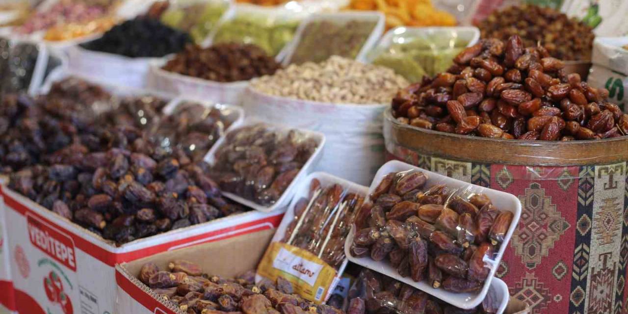 Fıstıklı Hurma Ramazan Ayının Favorisi Olacak