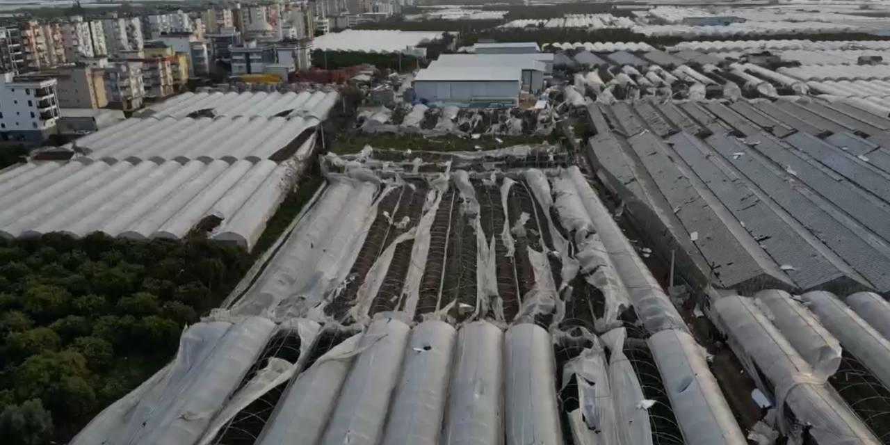 Antalya’da Hortum Felaketi Kamerada: Saniyeler İçerisinde Dehşeti Yaşattı