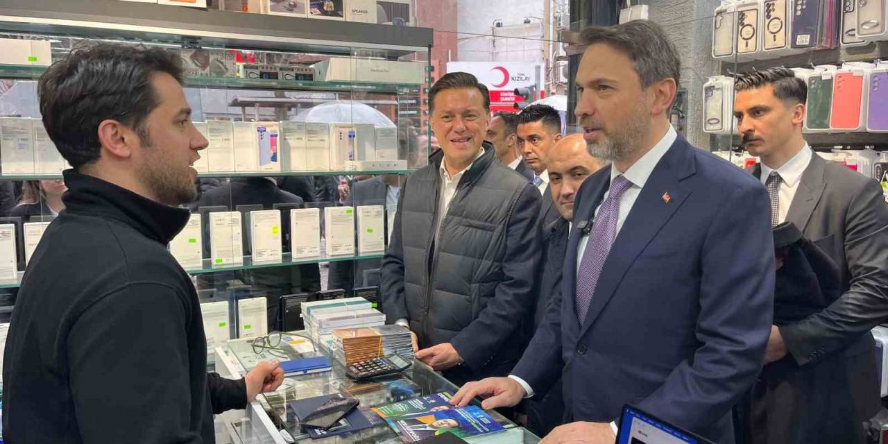 Enerji Ve Tabii Kaynaklar Bakanı Alparslan Bayraktar Esnafı Ziyaret Etti