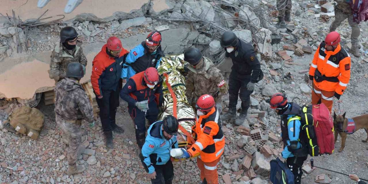 Hakkari’de Deprem Tatbikatı