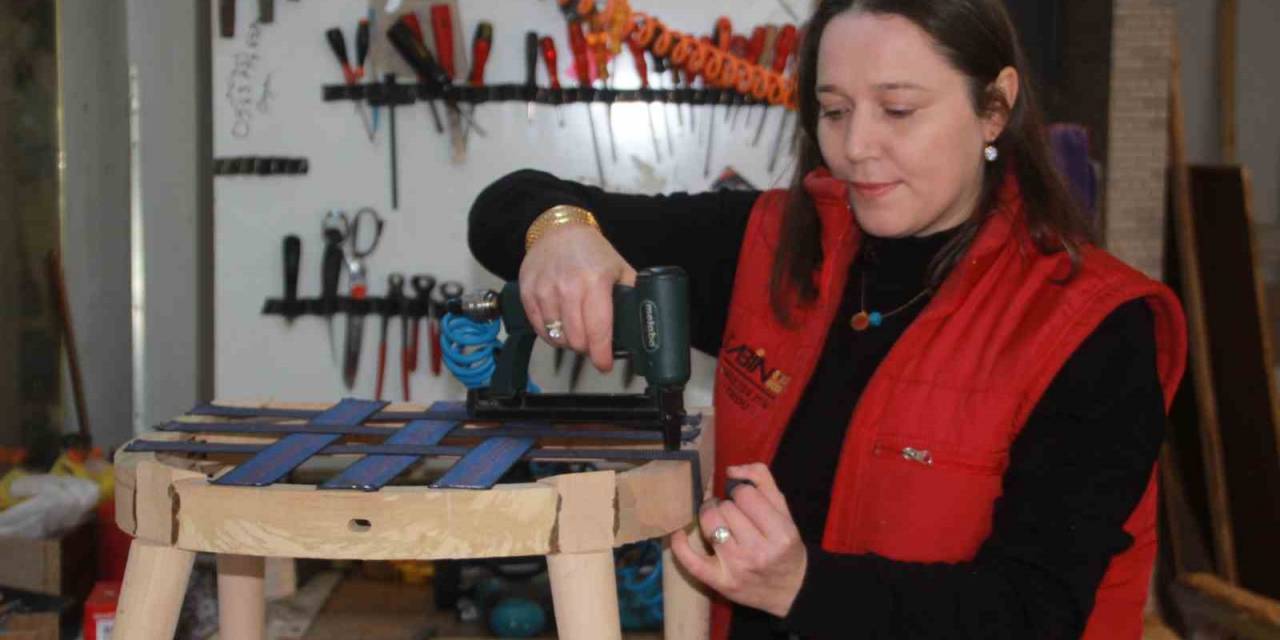 ’saliha Usta’nın Yaptığı Mobilyalar Almanya’dan Talep Görüyor