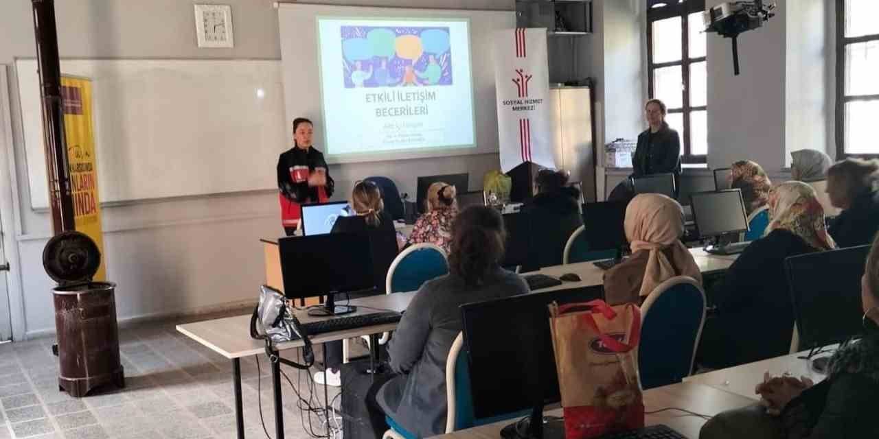 Sökeli Kadınlara Aile İçi İletişim Eğitimi Verildi
