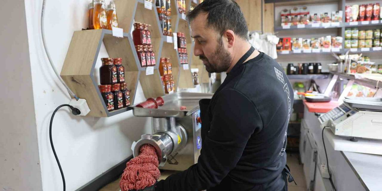 Nevşehirli Kasap Zam Yerine İndirim Yaptı