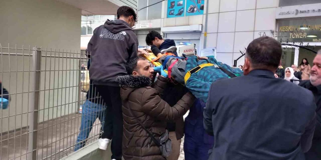 Temizlik Yaptığı Çatıdan Düşerek Hayatını Kaybetti