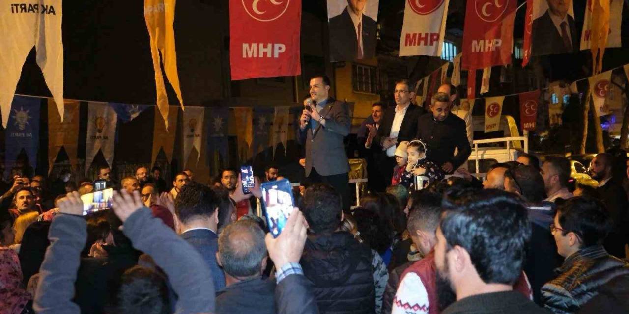 Pehlivan’ın Mahalle Toplantısı Mitinge Döndü