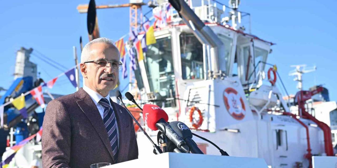 Bakan Uraloğlu: “Uluslararası Arenada Deniz Taşımacılığında En Hızlı Büyüyen Ülkeler Arasındayız”