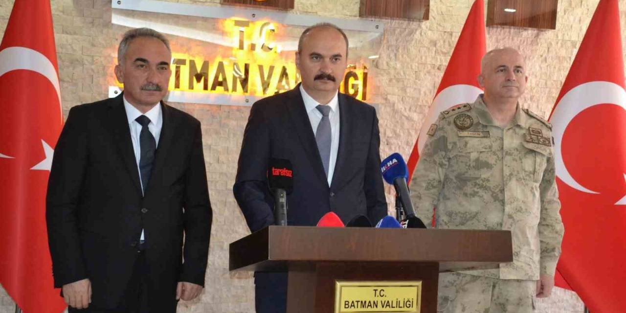 Batman Valisi Canalp Asayiş Verileni Paylaştı