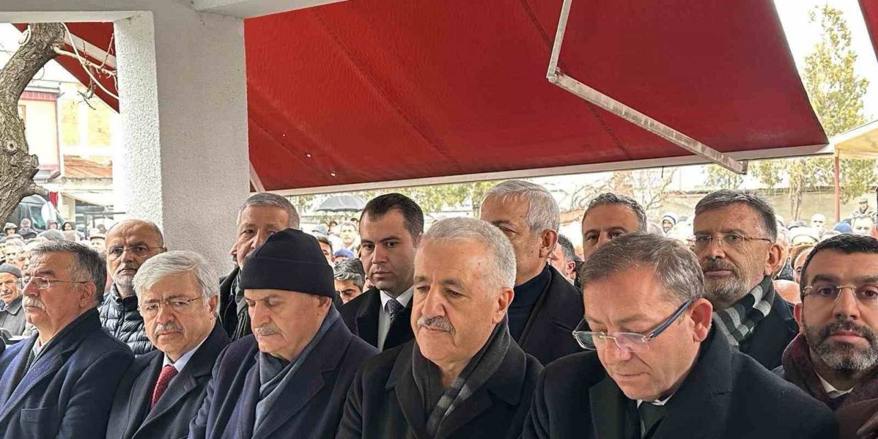 Binali Yıldırım Kars’ta Cenaze Törenine Katıldı