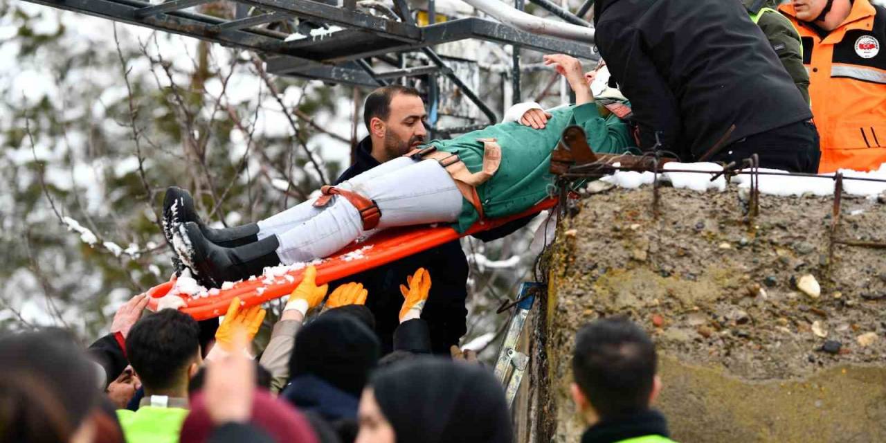 Sivas’ta Nefes Kesen Deprem Tatbikatı