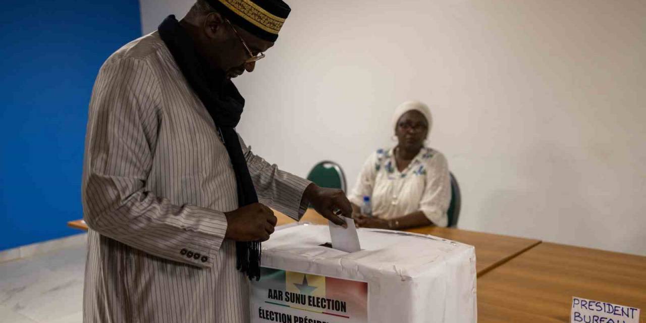 Senegal’de Devlet Başkanlığı Seçimi 24 Mart’ta Yapılacak