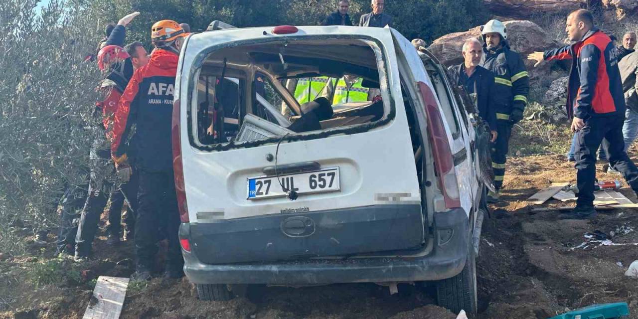 Virajı Alamayan Otomobil Şarampole Uçtu: 1 Ölü