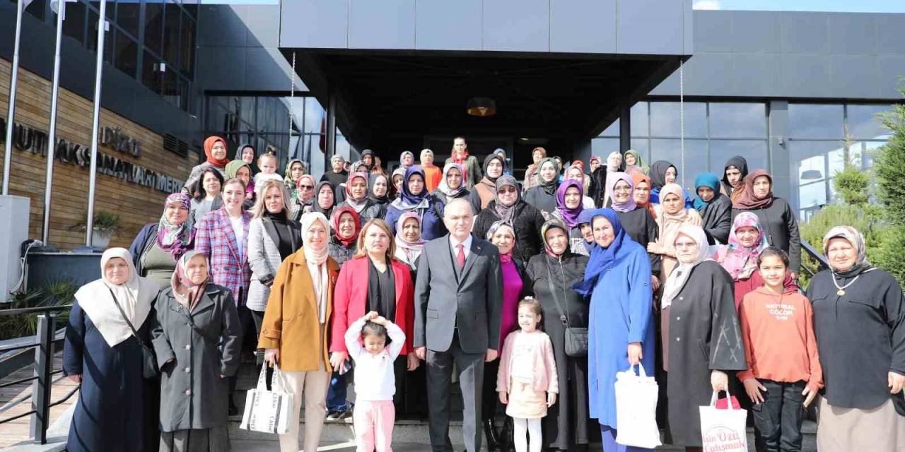 Başkan Özlü’nün Kadınlar Oldular