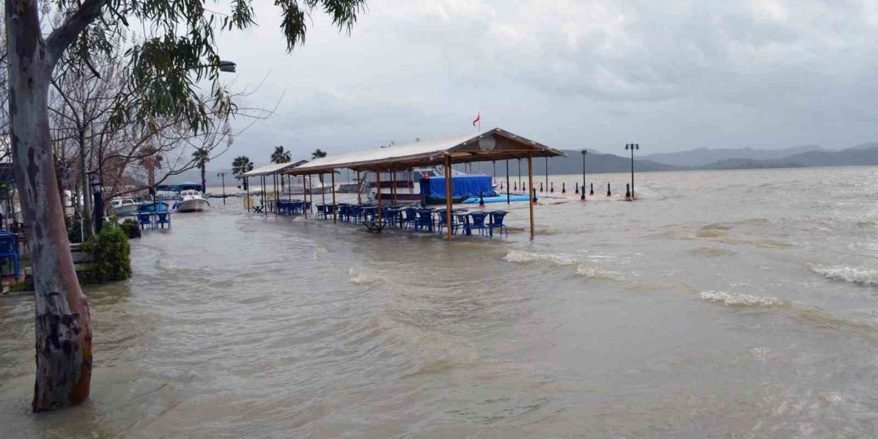 Meteroloji’den Fethiye Ve Seydikemer’e Sel, Dolu Ve Fırtına Uyarısı