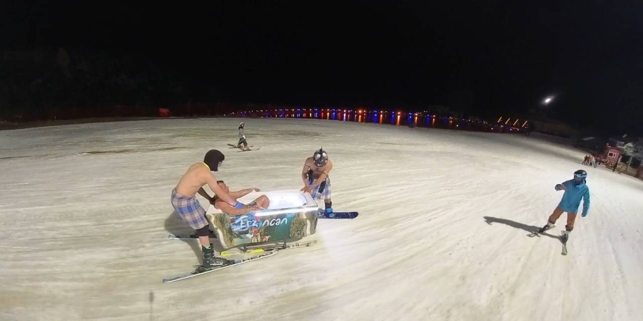 Erzincan’da Küvetle Sıra Dışı Kayak