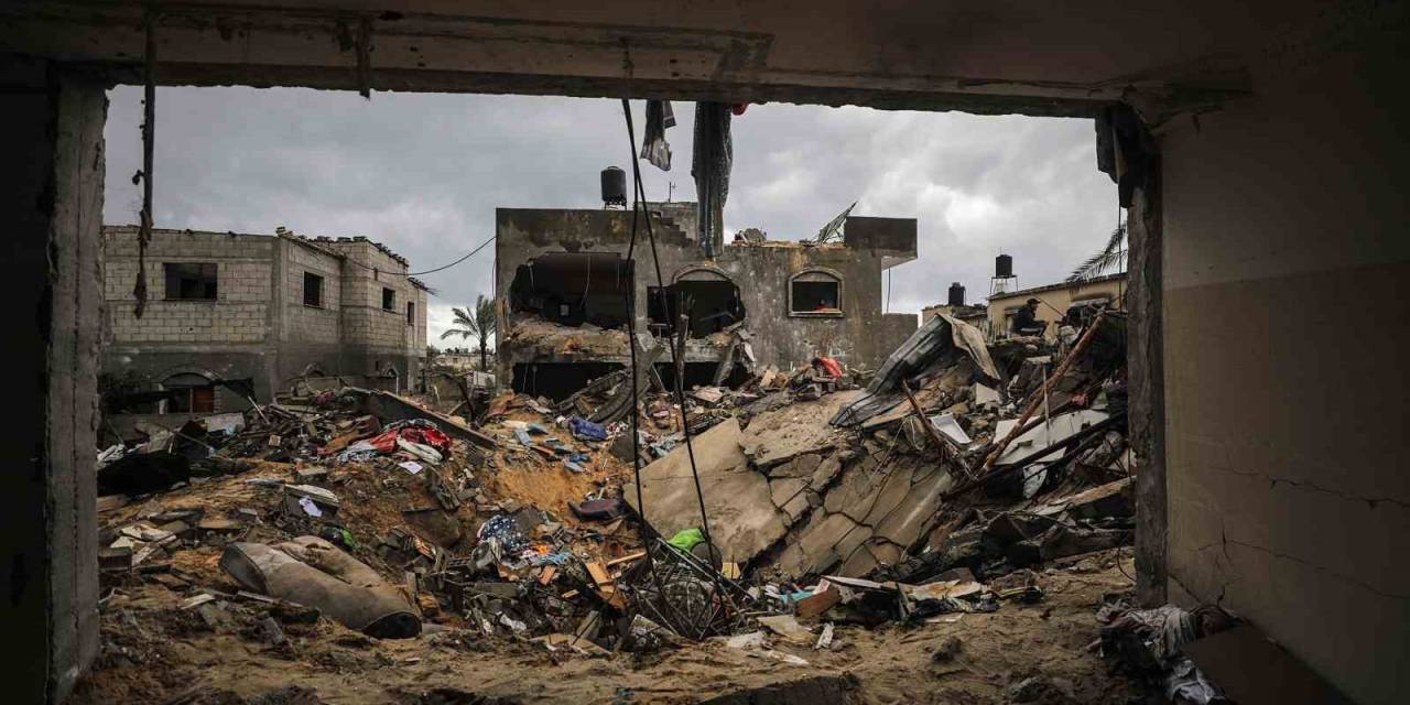 Gazze’de Can Kaybı 30 Bin 878’e Yükseldi