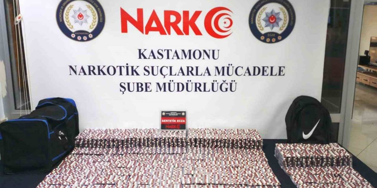 Kastamonu’da 11 Bin 392 Reçeteye Tabii Hap Ele Geçirildi: 2 Gözaltı