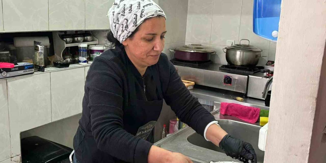 Yaşadığı Deprem Felaketinin Ardından Kendi Markasını Kurdu