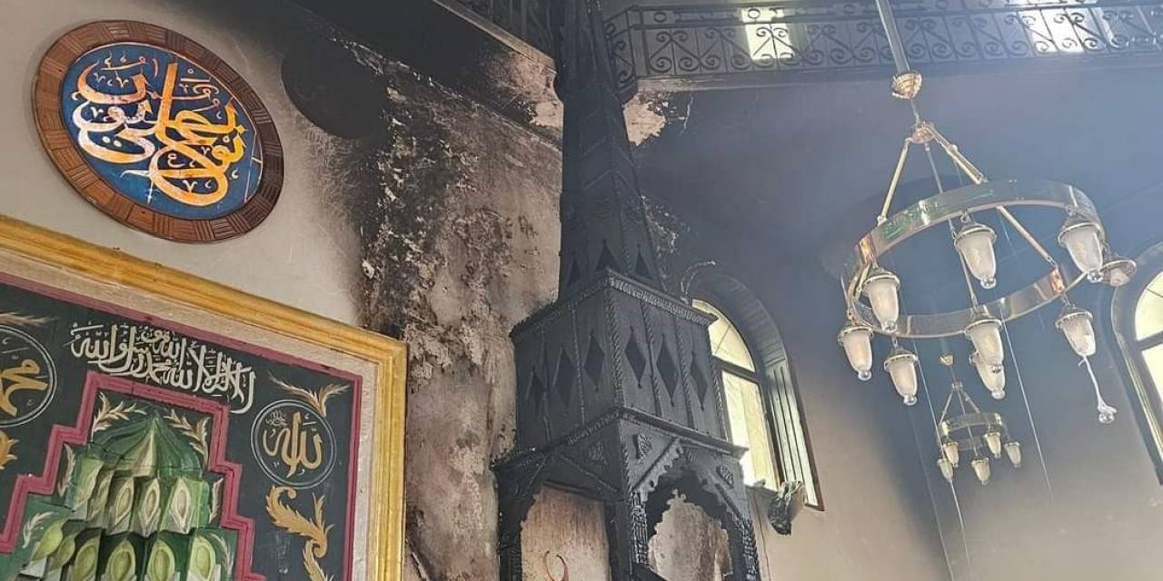 Kosova’daki Mamuşa Merkez Camii Yangında Büyük Hasar Gördü