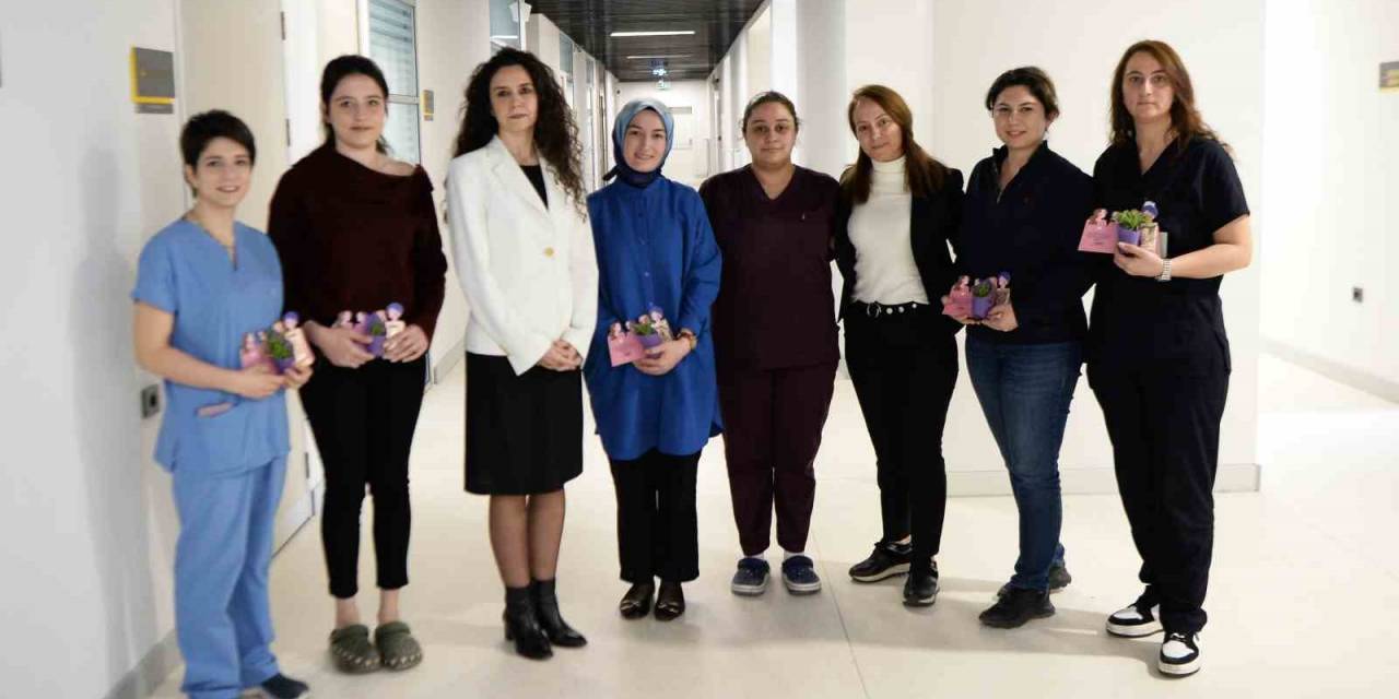 Bu Merkezde Bakıma Muhtaçların Kahramanı Kadınlar