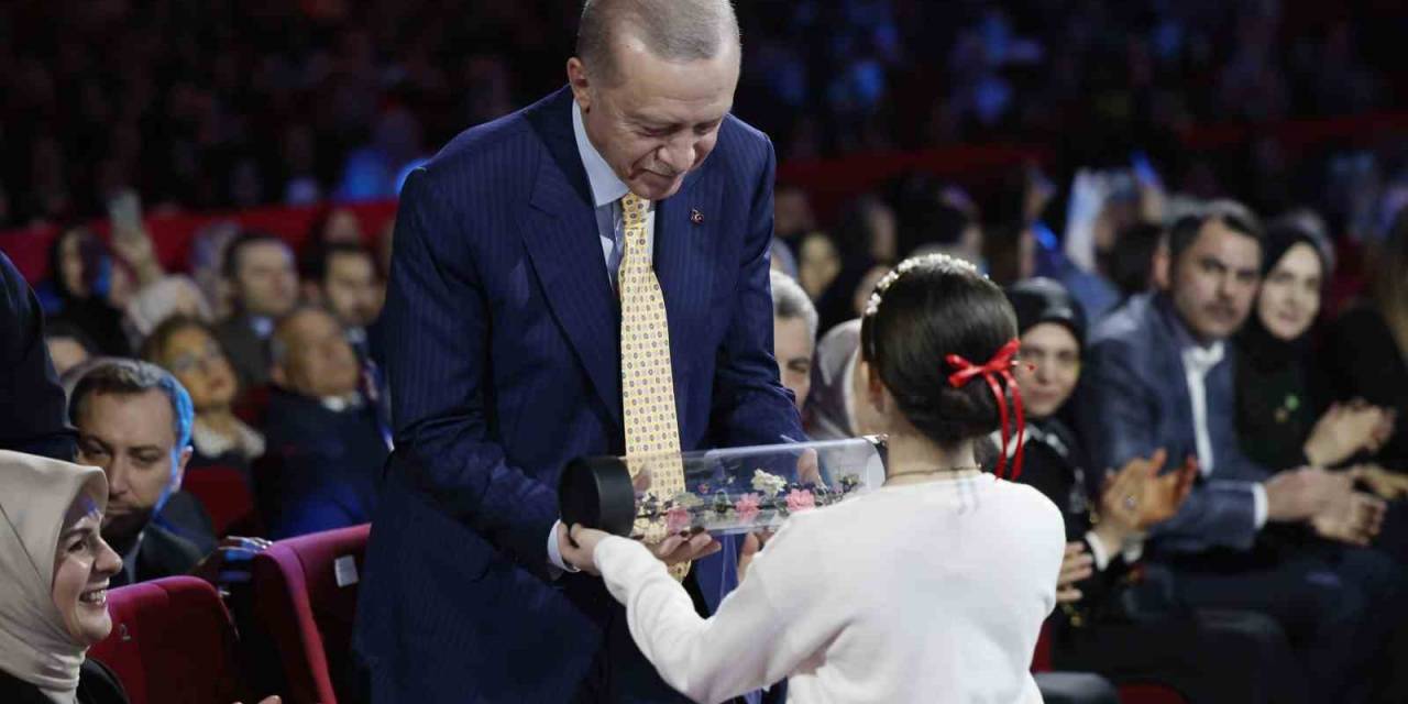 Cumhurbaşkanı Erdoğan: "Siyasi Hayatımızın Hiçbir Safhasında Kimsenin Hayat Tarzına Karışmadık"