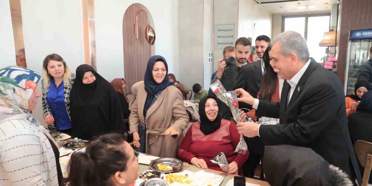 Beyazgül Şehit Annelerinin Kadınlar Gününü Kutladı