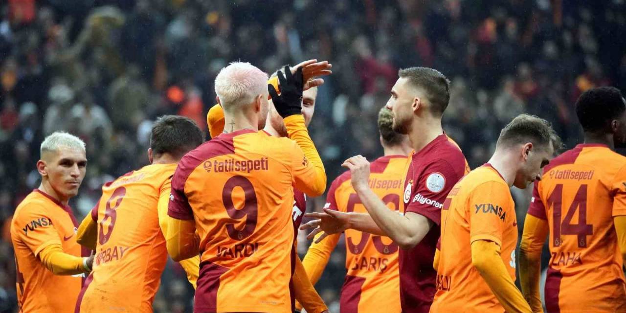 Galatasaray Evindeki Yenilmezlik Serisini 32’ye Çıkardı