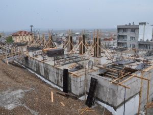 Karacabey İhl Eğitime Yarım Başladı