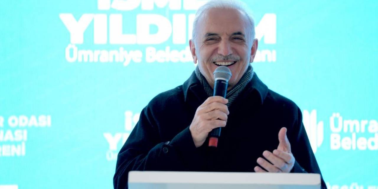 Ümraniye Belediye Başkanı Yıldırım, "Metroların Hali Rezillik, Arızalanan Metro Sebebiyle Vatandaş Yolculuk Yapamadı"